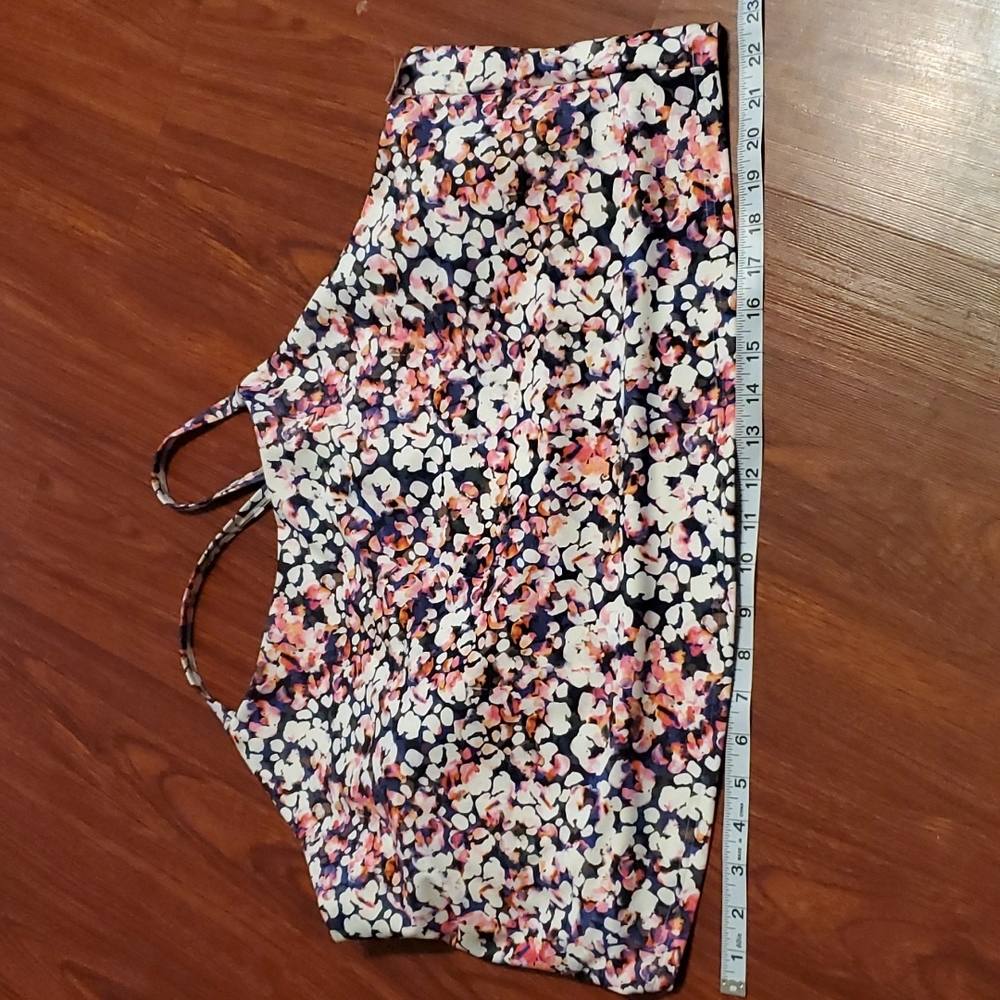 Old Navy sports bra 4x razerback back straps new with tags